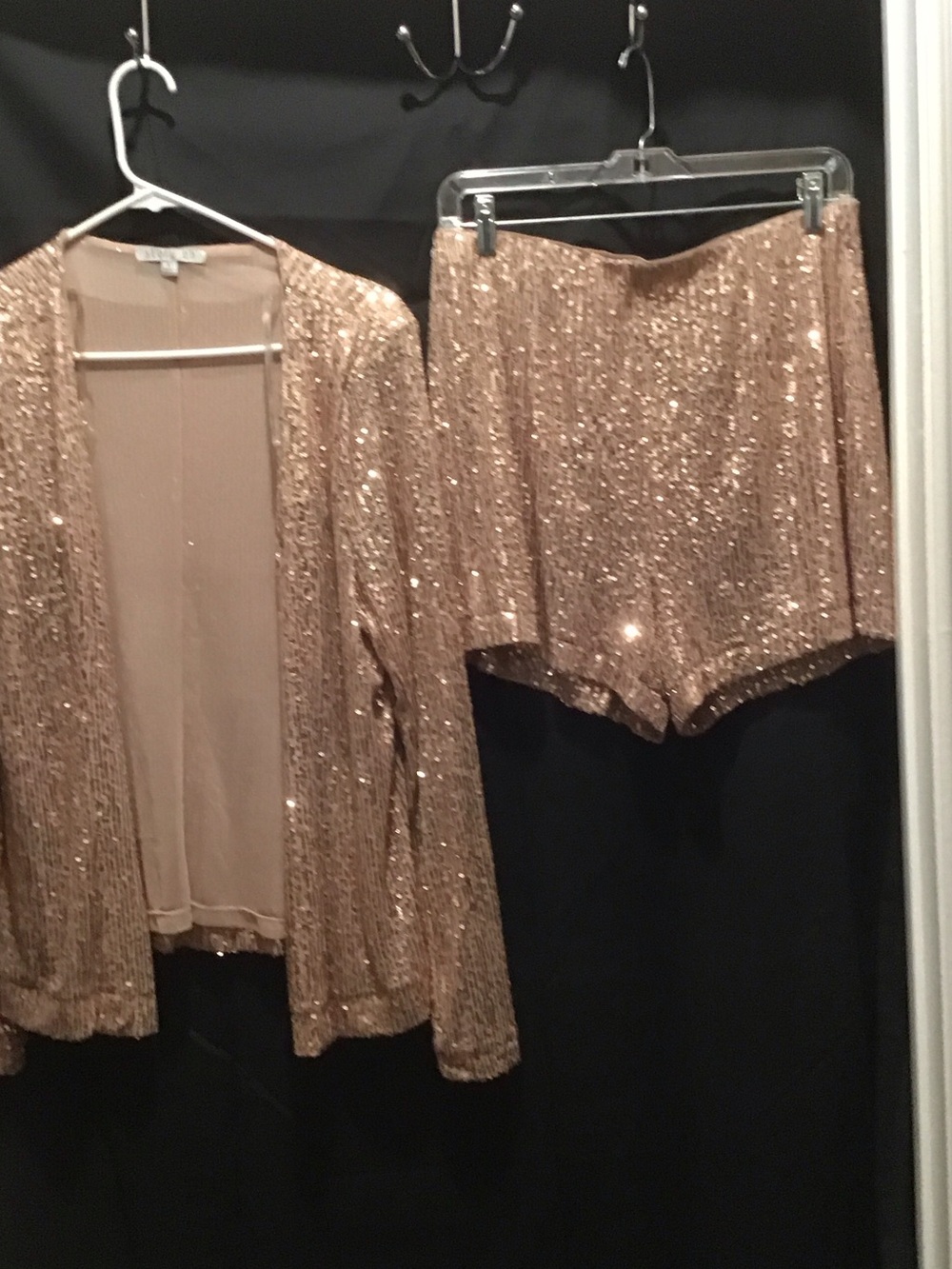 Sequin Jacket and High-Waist Shorts Set in Rose-Tone